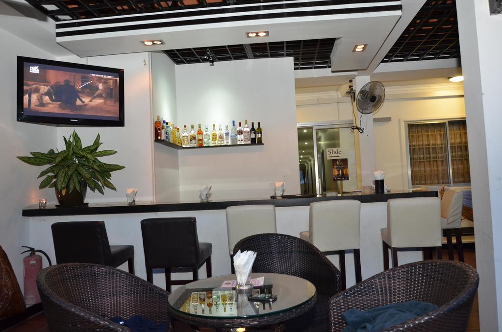 Number 9 Hotel Phnom Penh Dış mekan fotoğraf