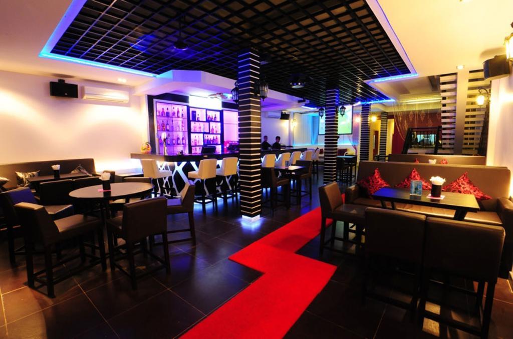 Number 9 Hotel Phnom Penh Dış mekan fotoğraf