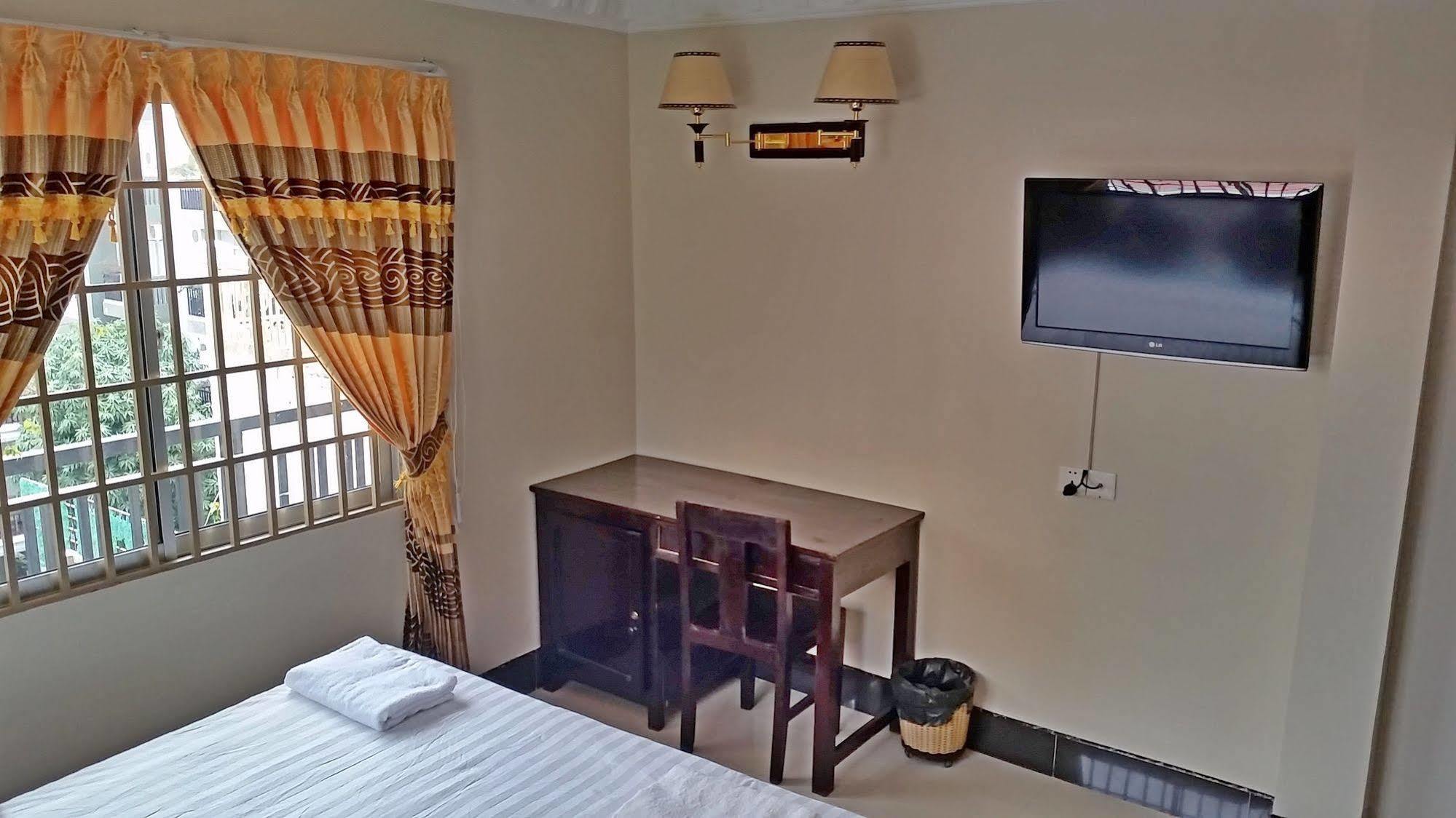 Number 9 Hotel Phnom Penh Dış mekan fotoğraf