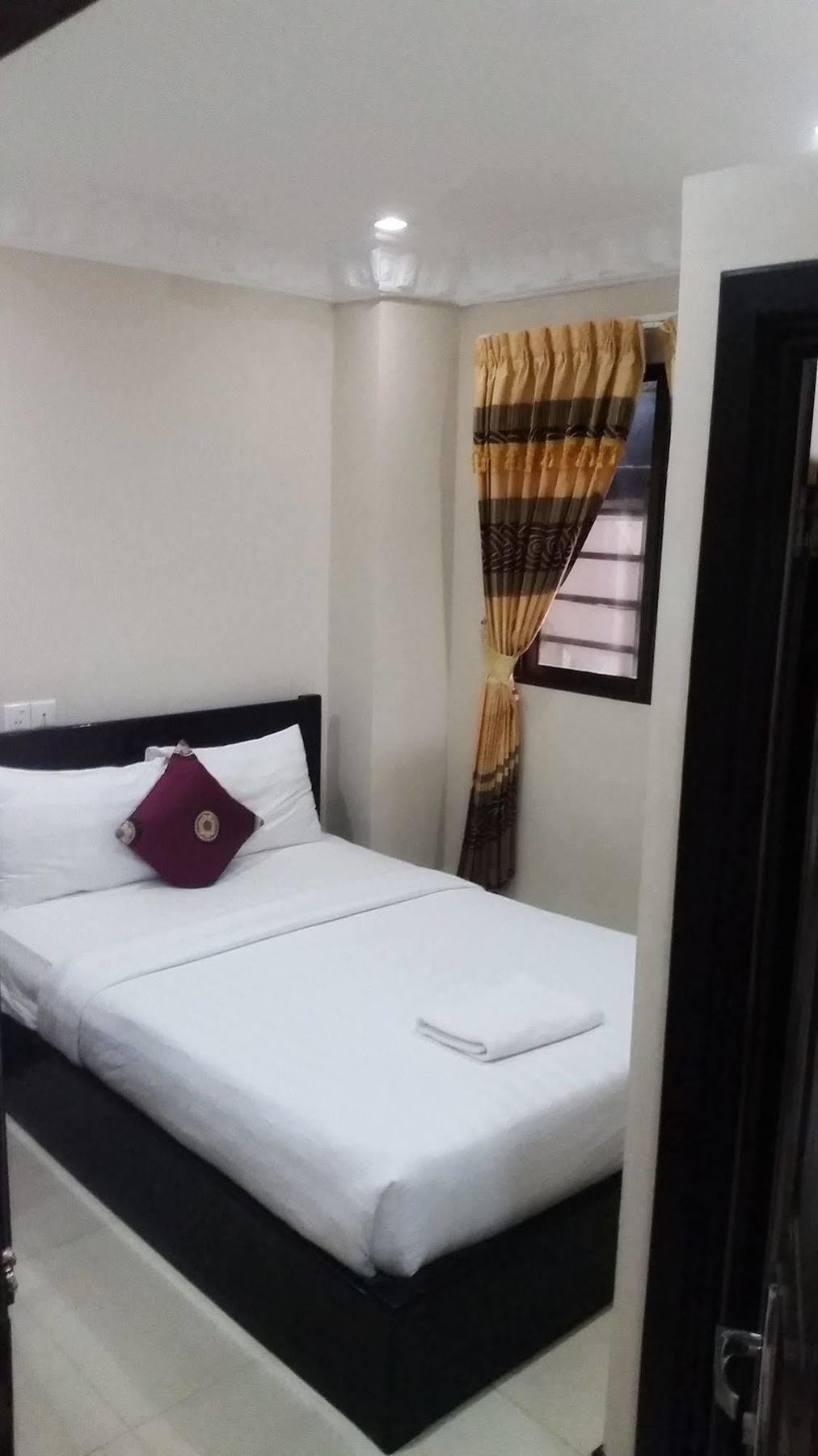 Number 9 Hotel Phnom Penh Dış mekan fotoğraf