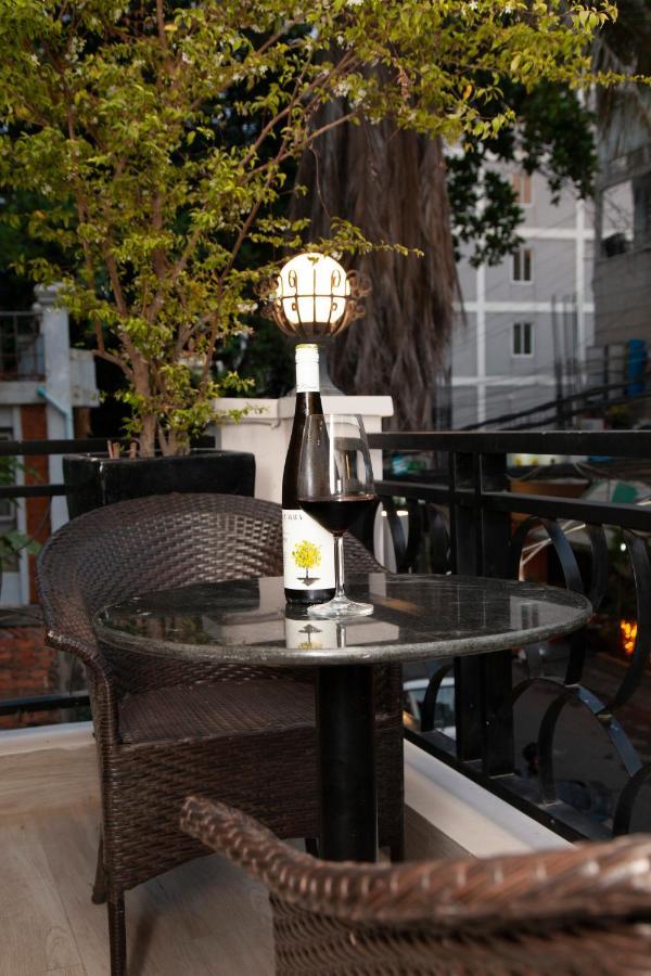Number 9 Hotel Phnom Penh Dış mekan fotoğraf
